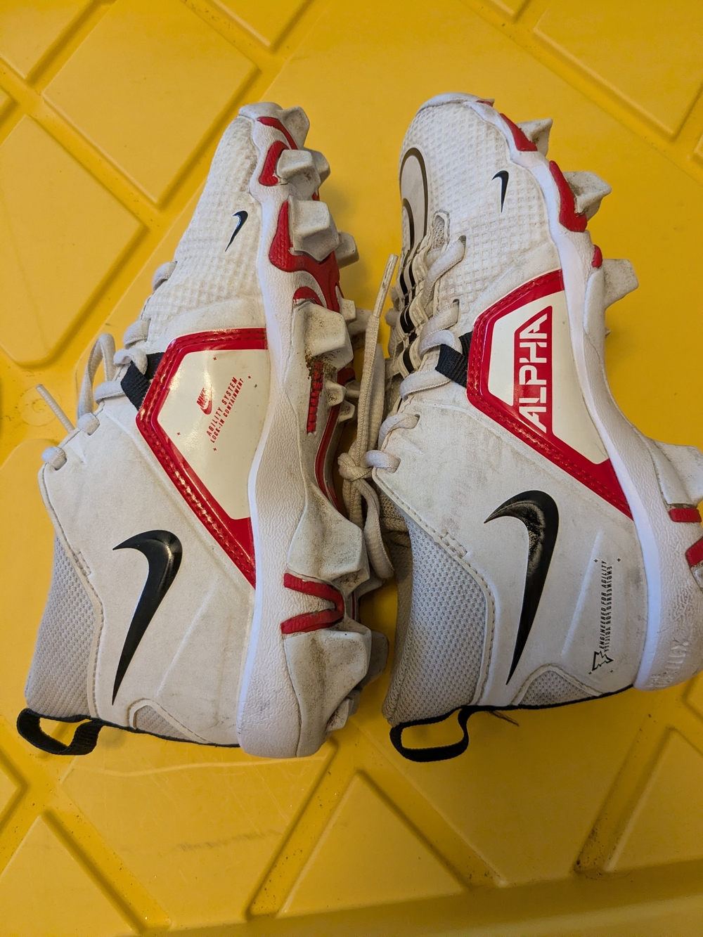 Nike White Black Red Kids Alpha Cleats